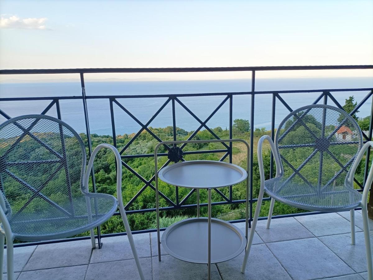 Hotel Christina - Happy Days Karitsa  Ngoại thất bức ảnh